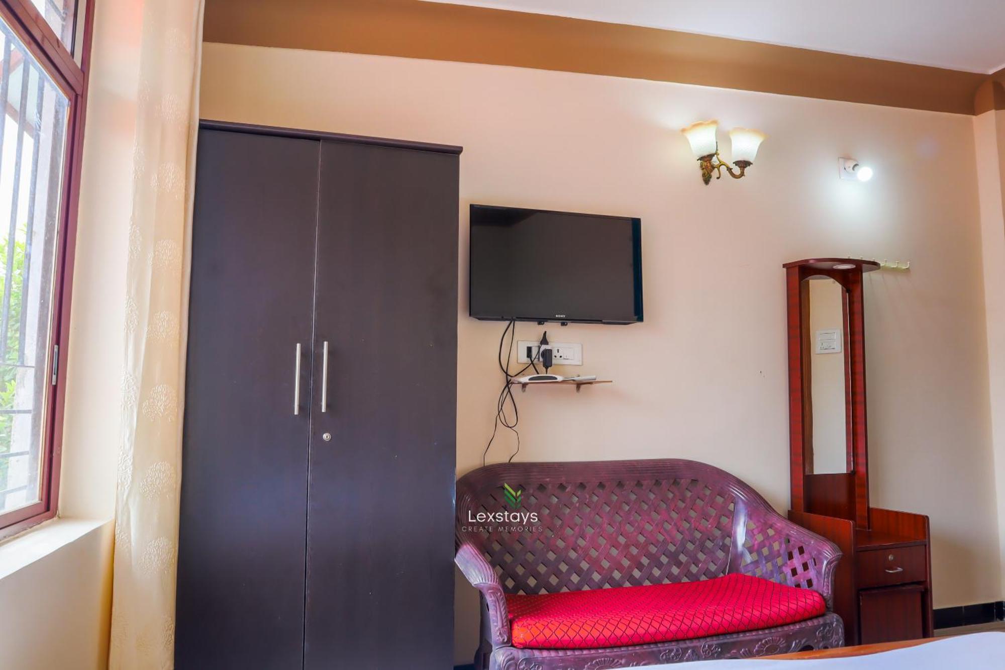 Vijaya Deepa Guest House By Lexstays Coonoor Exterior photo